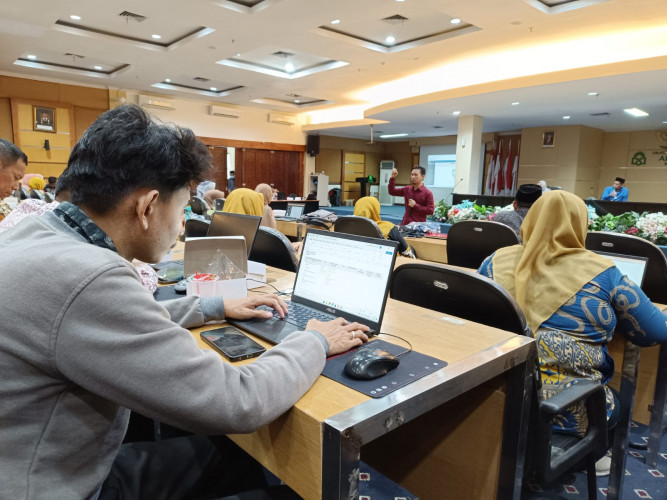 Prodi Magister Ekonomi Syariah Mengikuti Sosialisasi Program MBKM dan sosialisasi Aplikasi "Merpati"